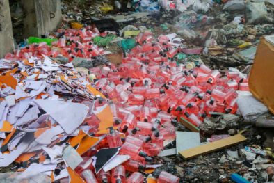 Bộ Y tế chỉ đạo khẩn vụ mỹ phẩm nhãn nước ngoài vứt la liệt ở bãi rác tại Hà Nội